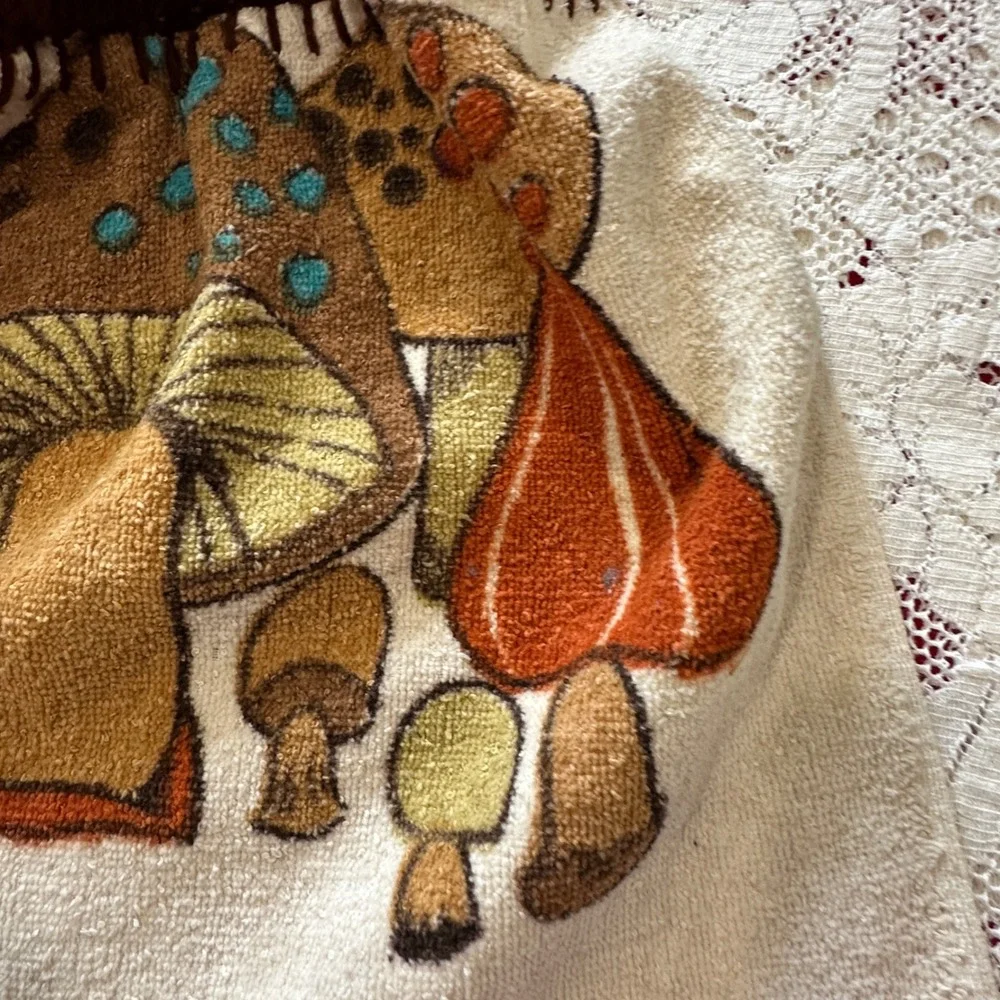 Vintage Mushroom Hanging‎ Kitchen Towel Crochet Top Brown Fringe Cottagecore